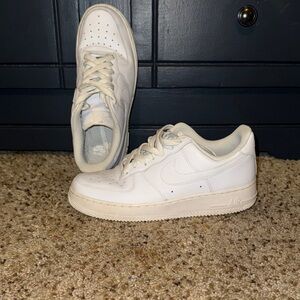 Nike Womens —- White Air Force Sneakers
Size 8.5 - Worn maybe 3 times